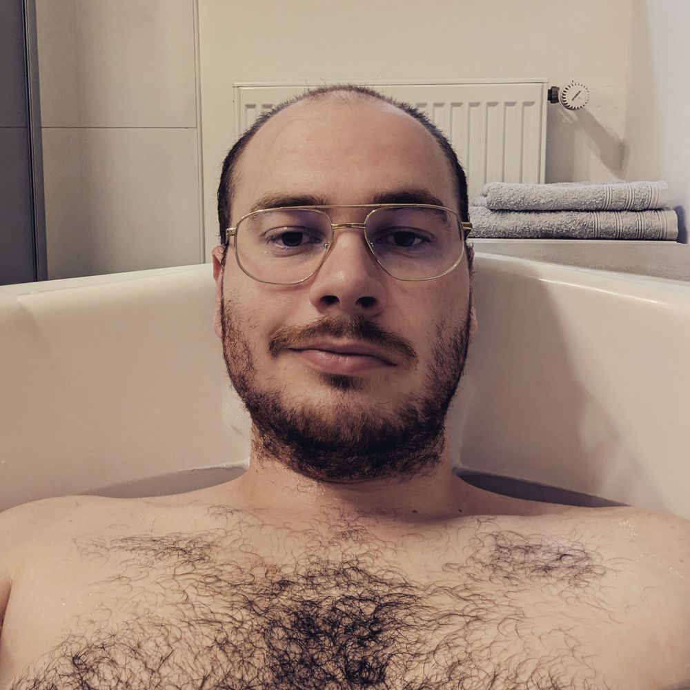 FreZko 🏳️‍🌈
