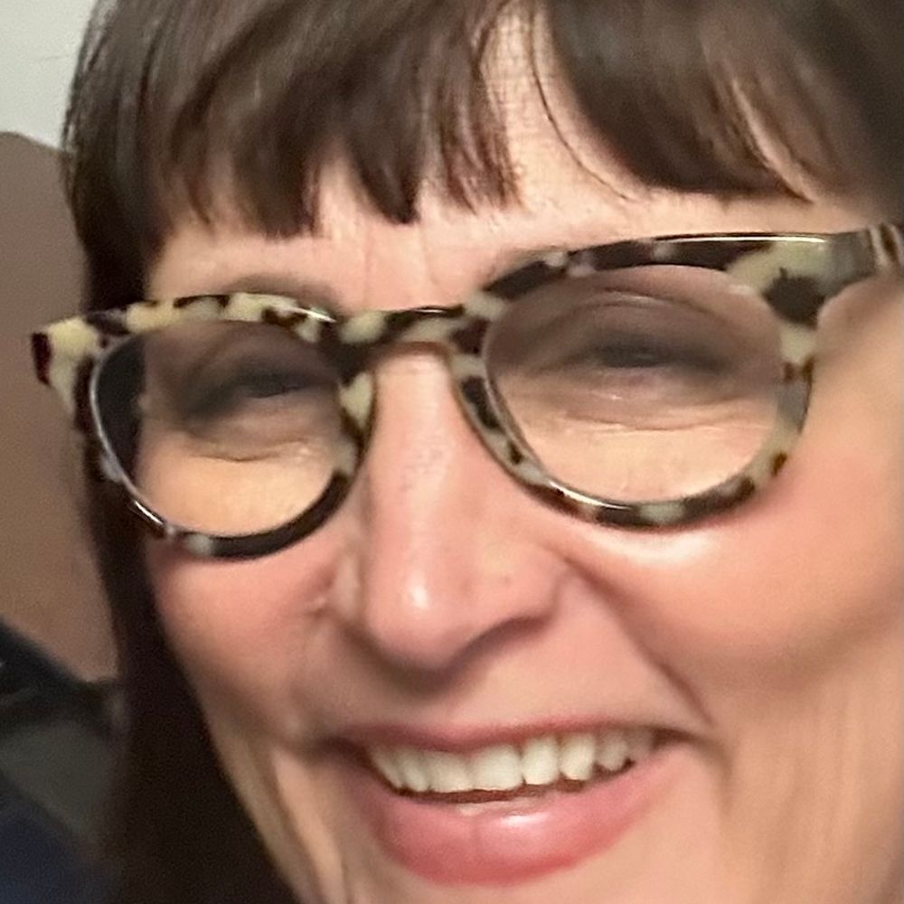 Amanda Lewis