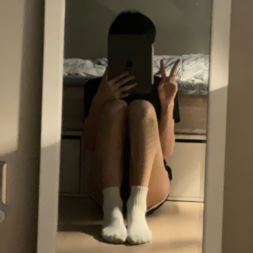 👽