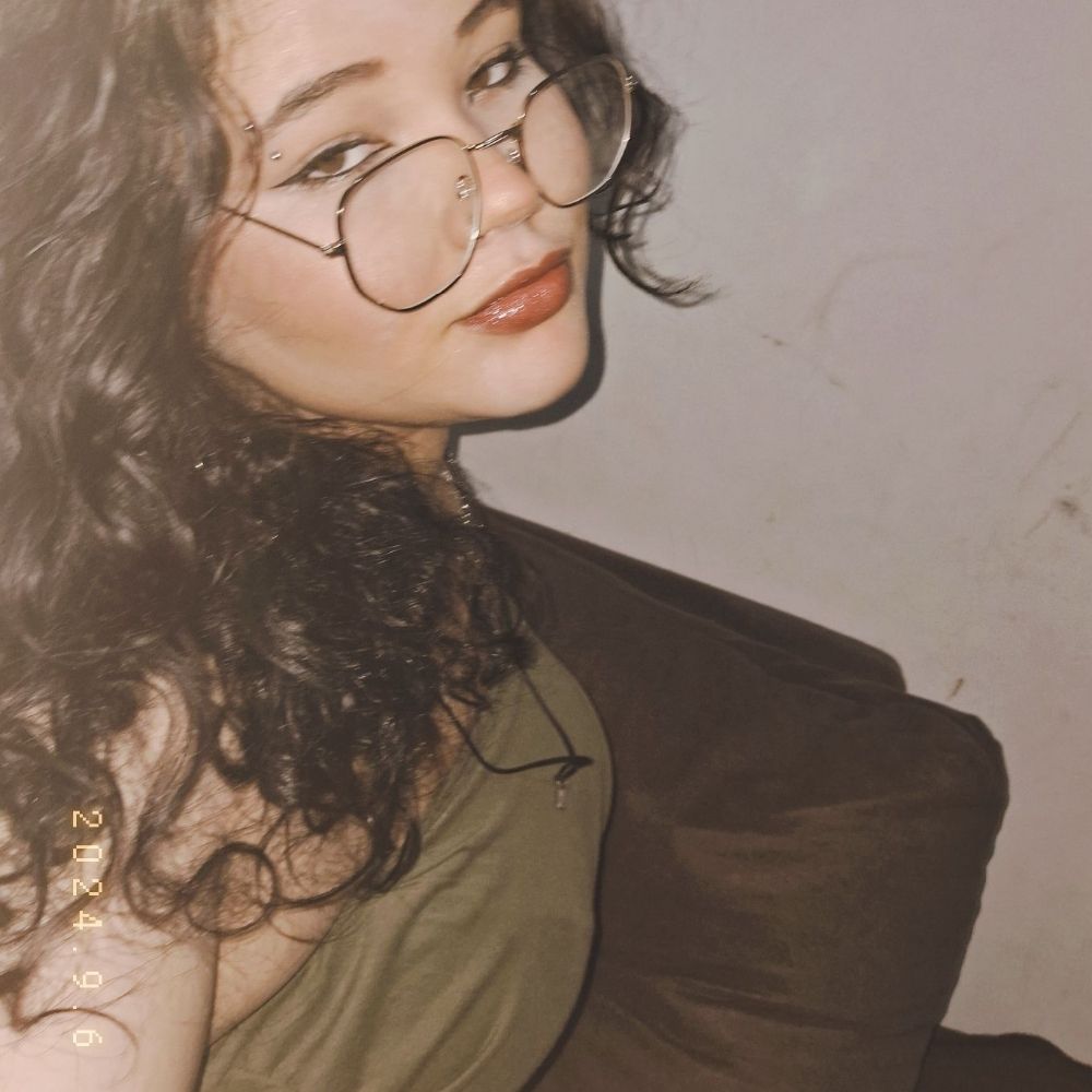 clara namorada da elayne baeta