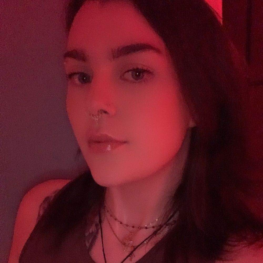 Phoebe Joan 🍒