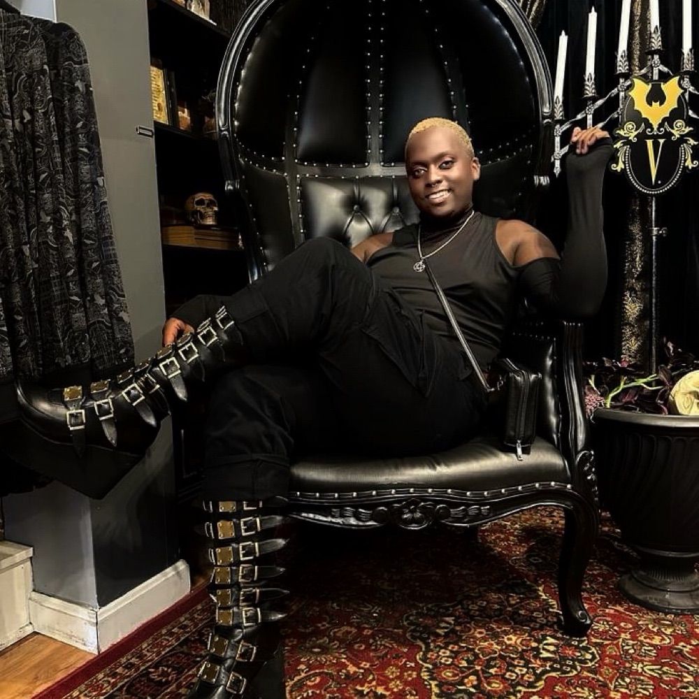 JV | Jayde Violet | Enby Witch Queen