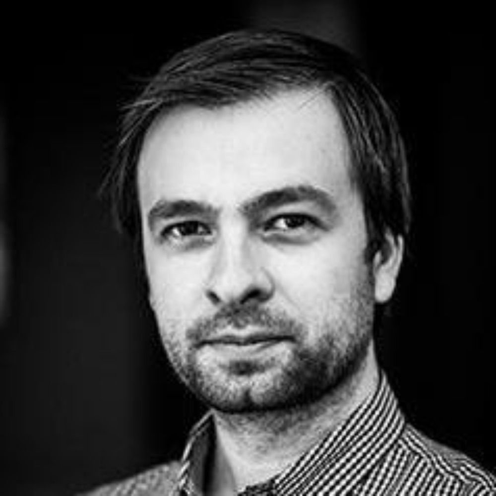 🌍 VladAIonescu.com