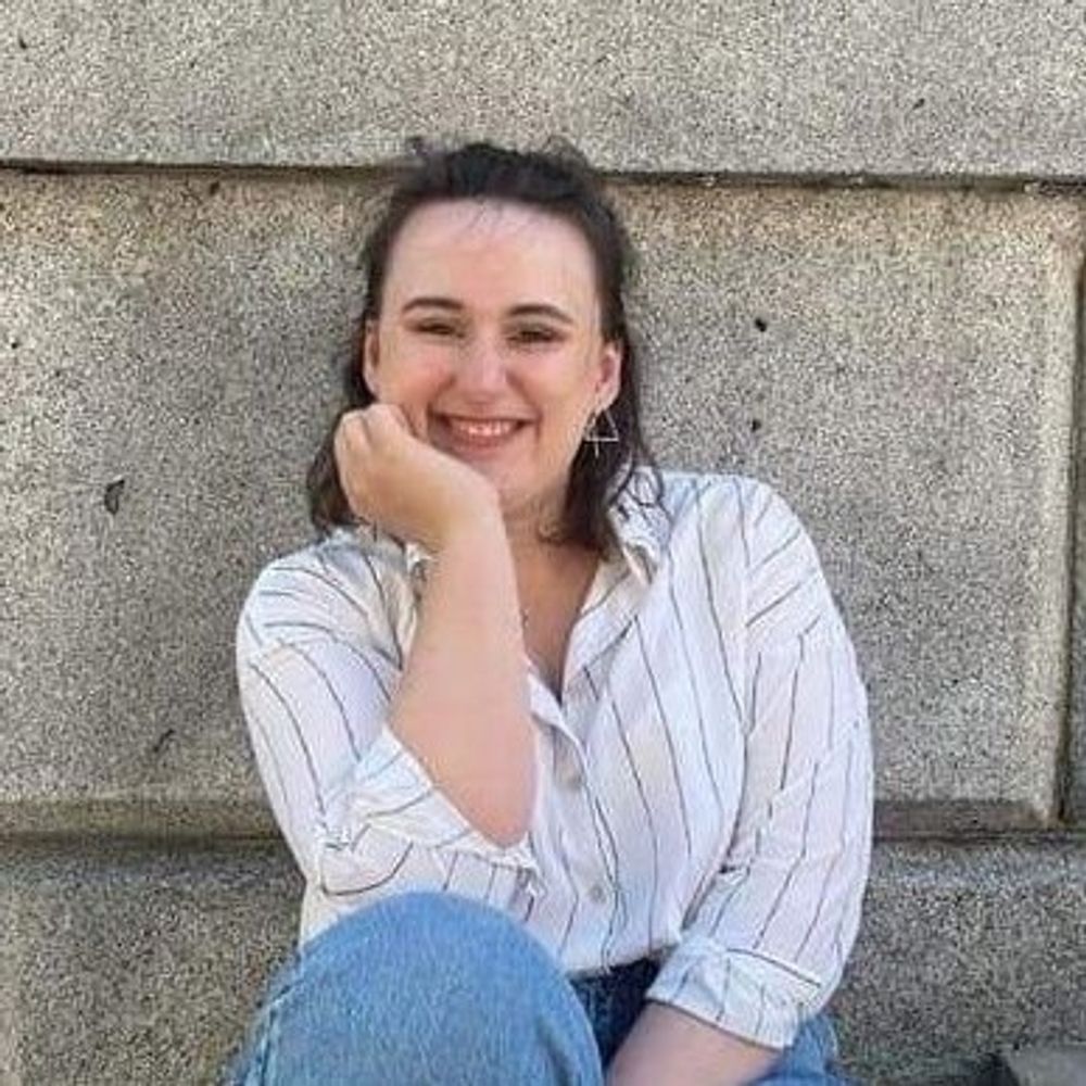 Dr Carys Herbert