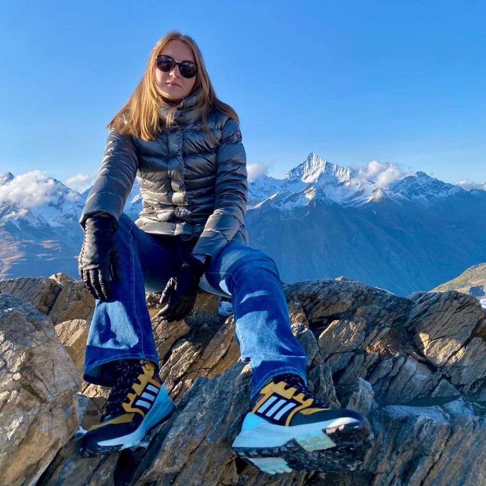 Nadezhda Azbukina