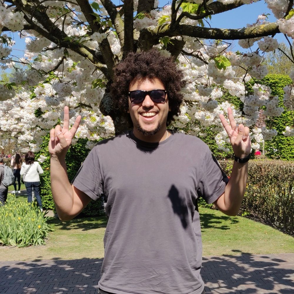 André