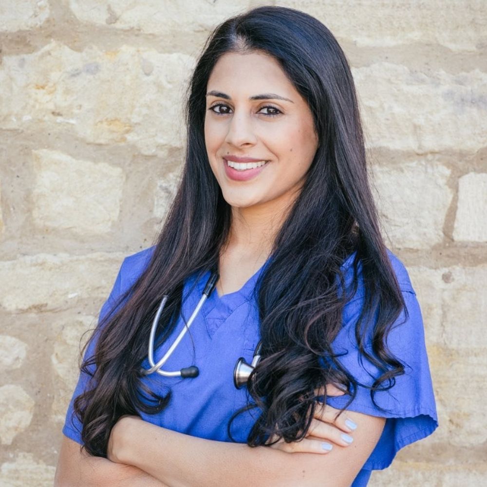 Dr Shruti Nathwani (MBBS BSc MRCPCH) 