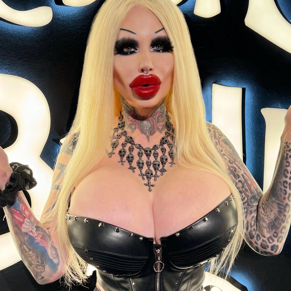 Kitty Ink Bimbodoll