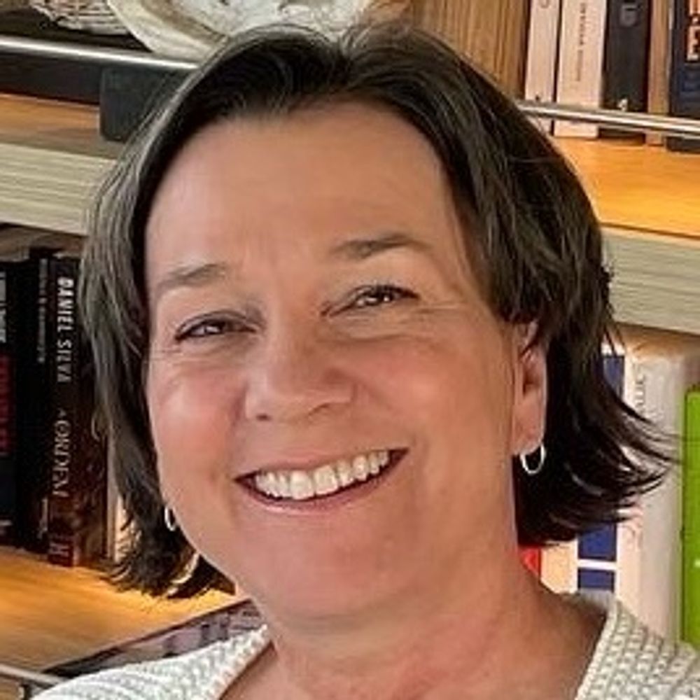 Sara Lewis Holmes