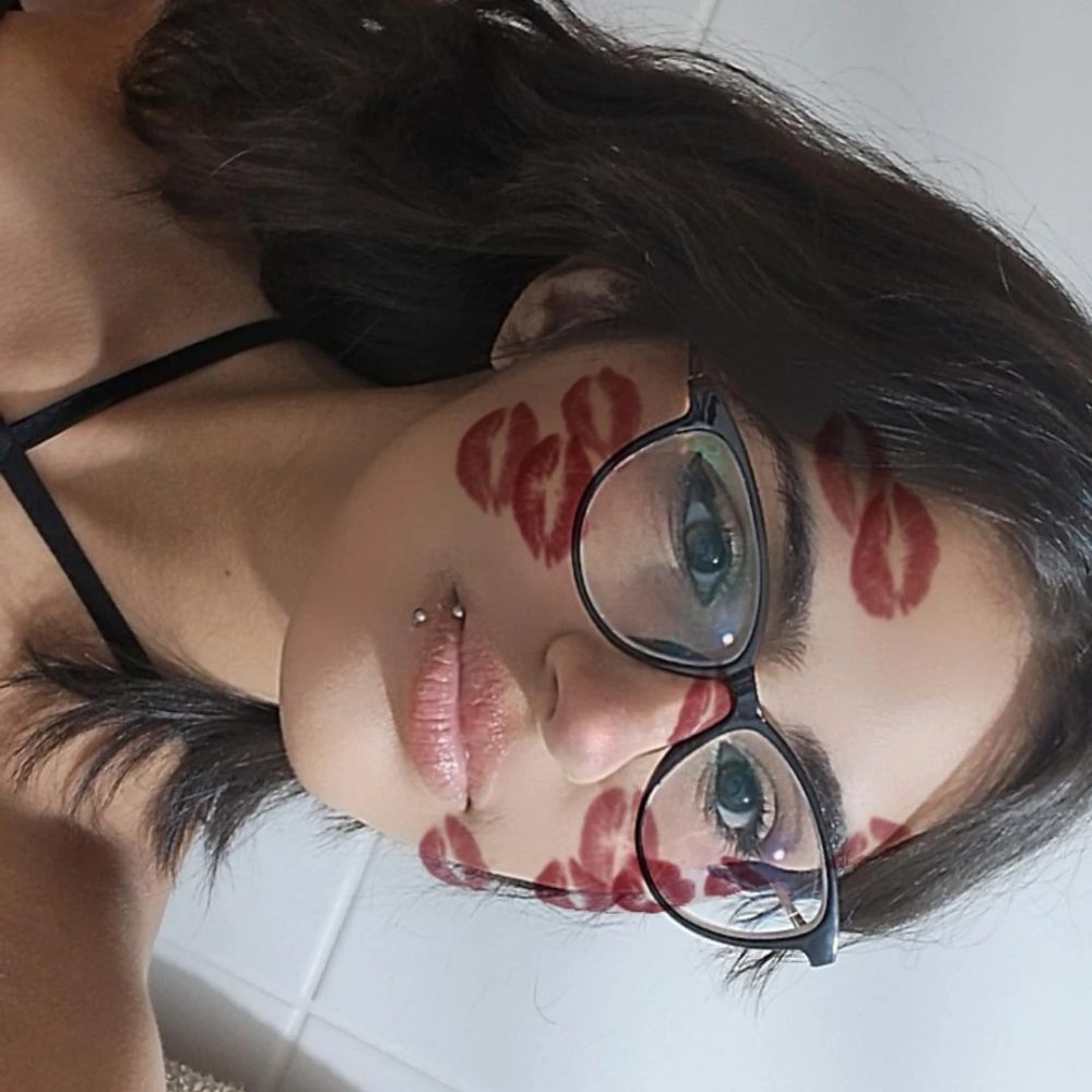 namorada do dericky 