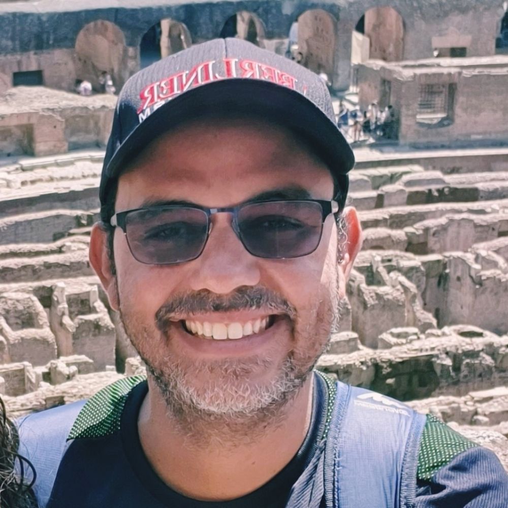 Carlos Lira