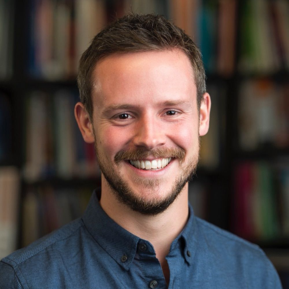 Dr Michael J Houghton
