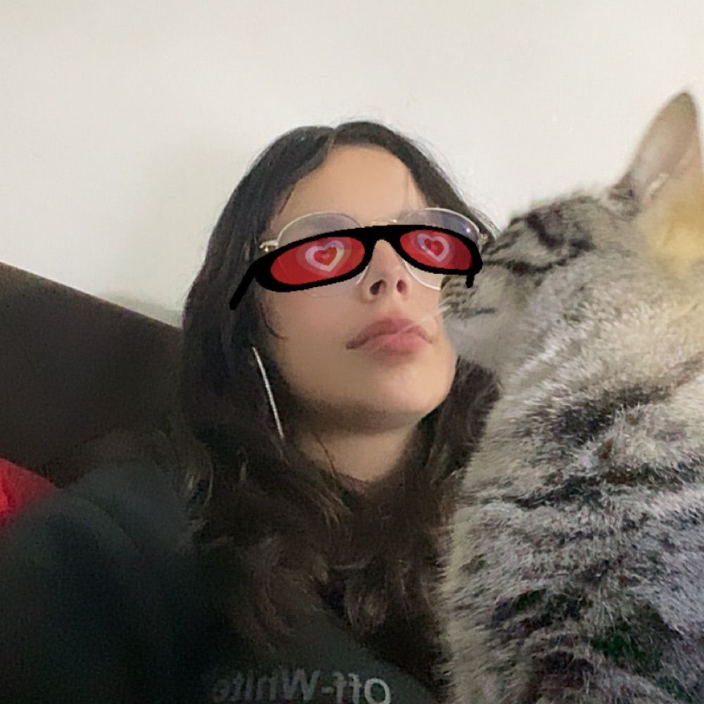 Manu com M de Maluca