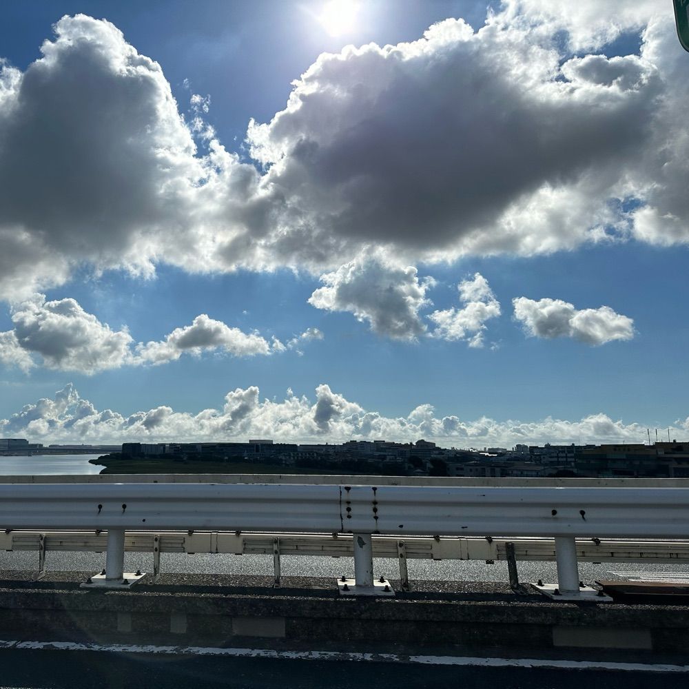 是空とおる（博麗神社崇敬会&東方やおよろず商店）