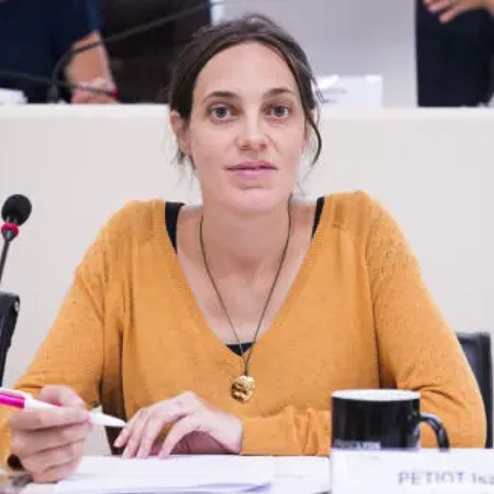 Isabelle PETIOT