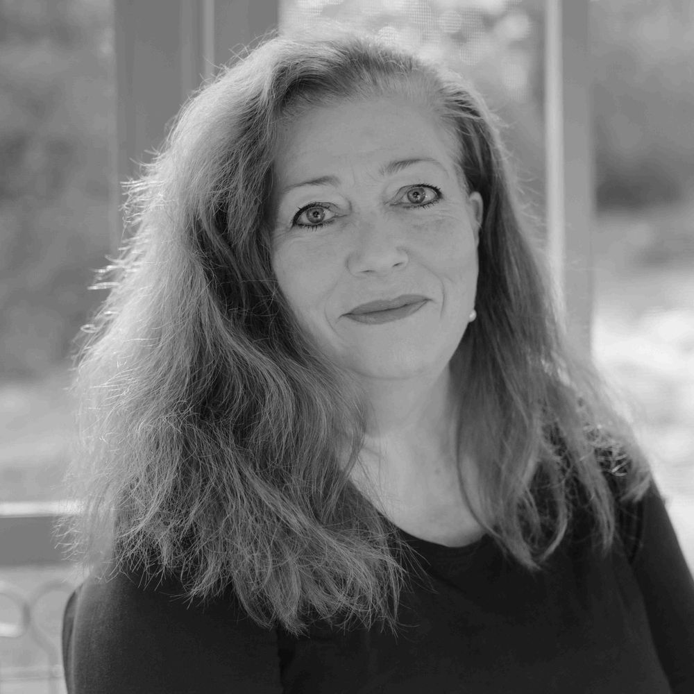 Diane Roberts, formerly BadDebutante on the twixxy thing