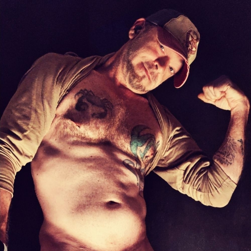 @Cockystud