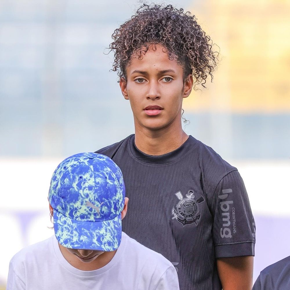 Gi Fernandes 