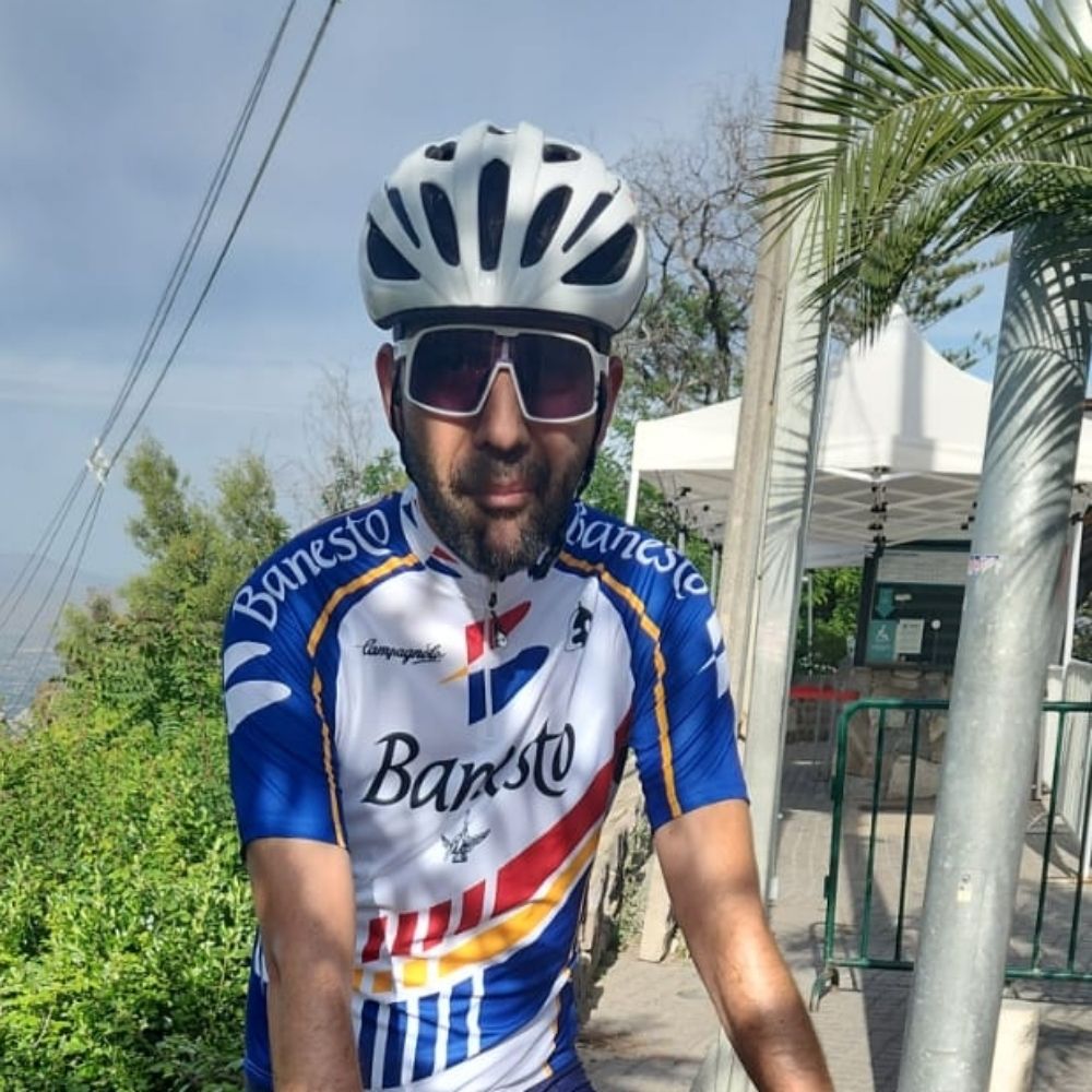 Alejandro Olivares L.