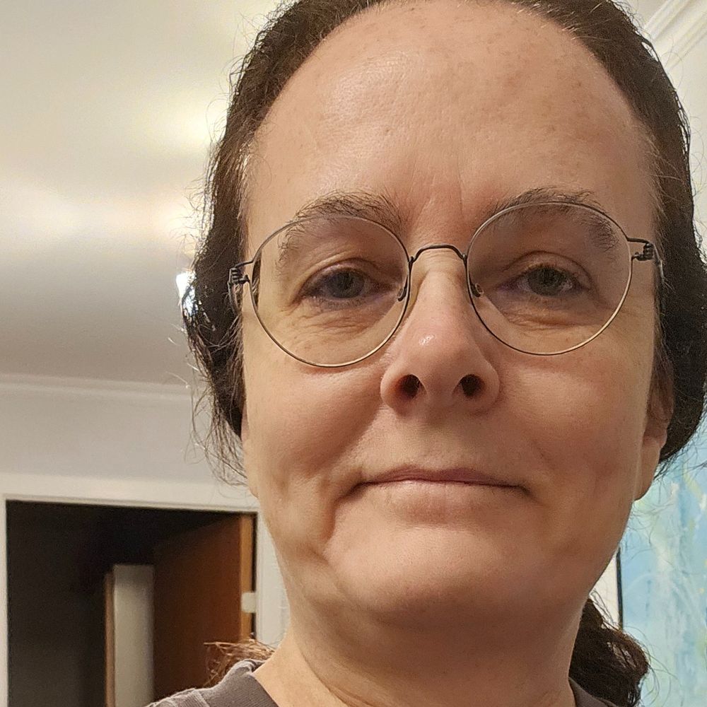 Linda Lawton 