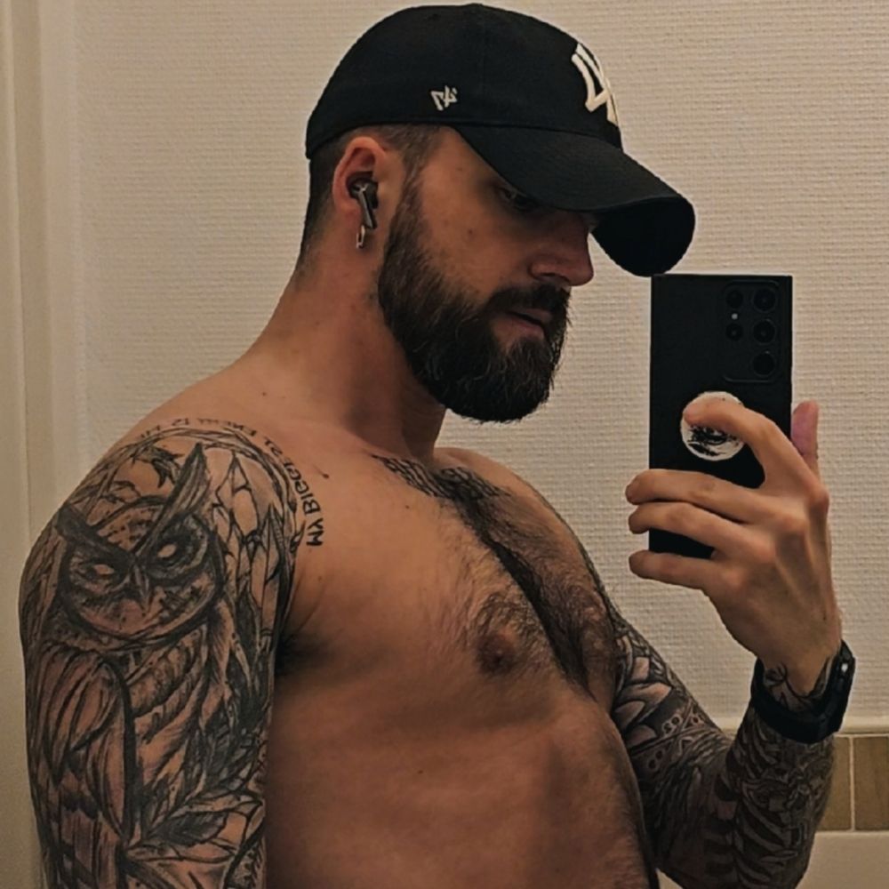 André