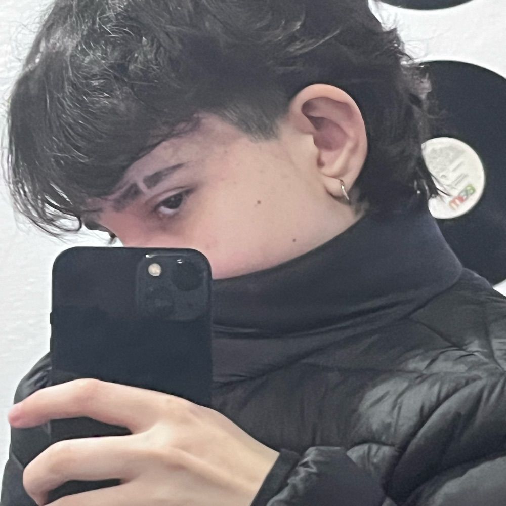 alex ☭