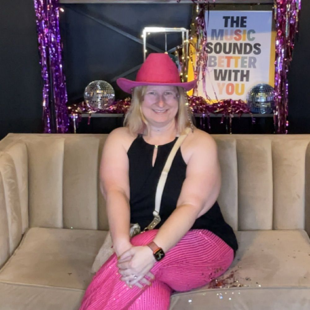 Janet R