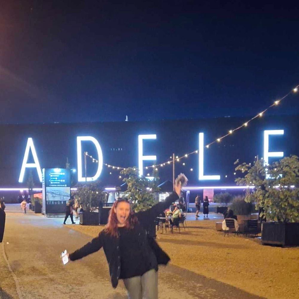 Juls saw Adele 14.08