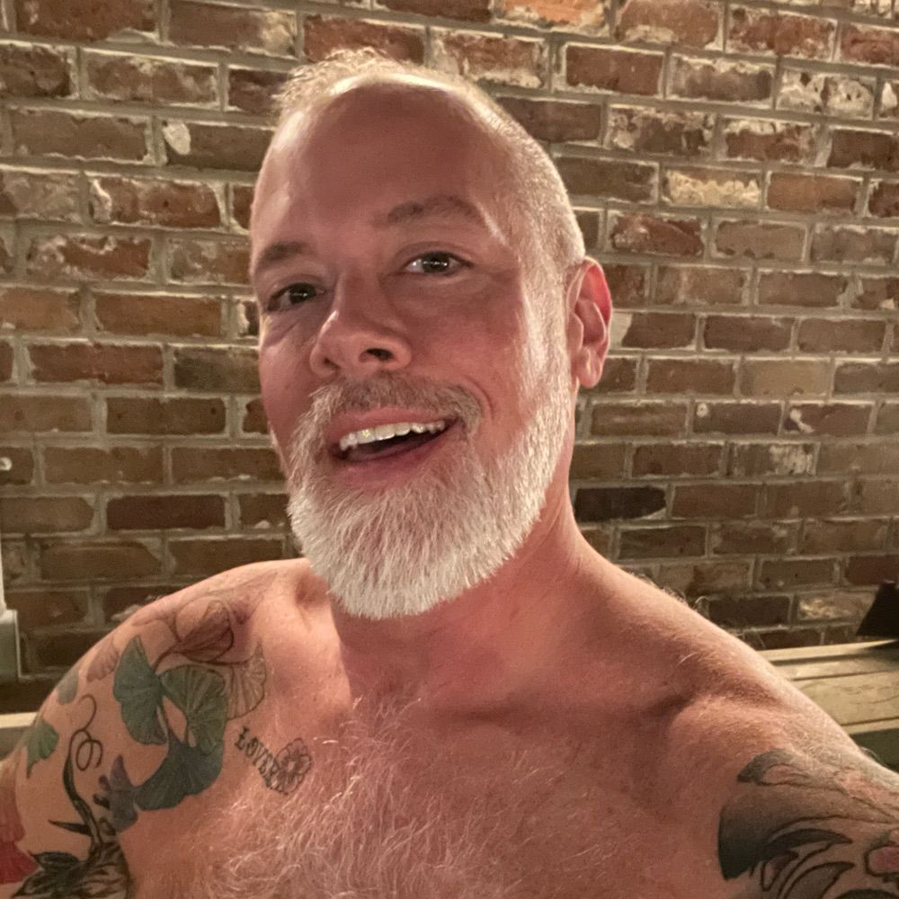 Naked4UGuy