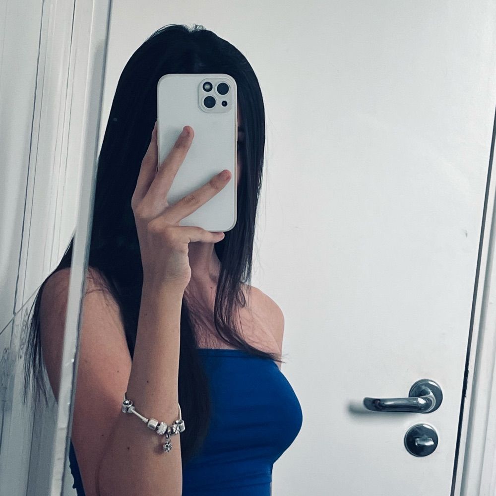 laura