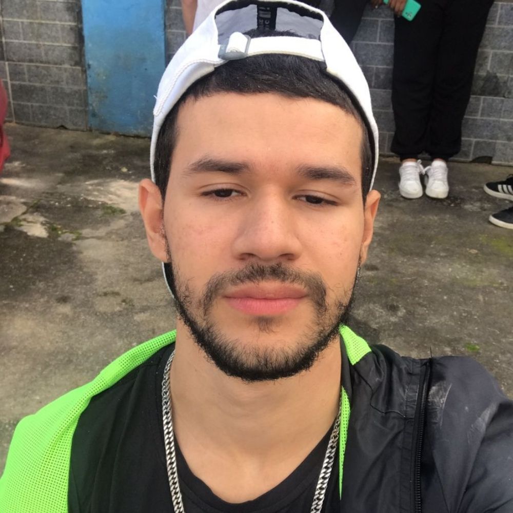 Leo suque