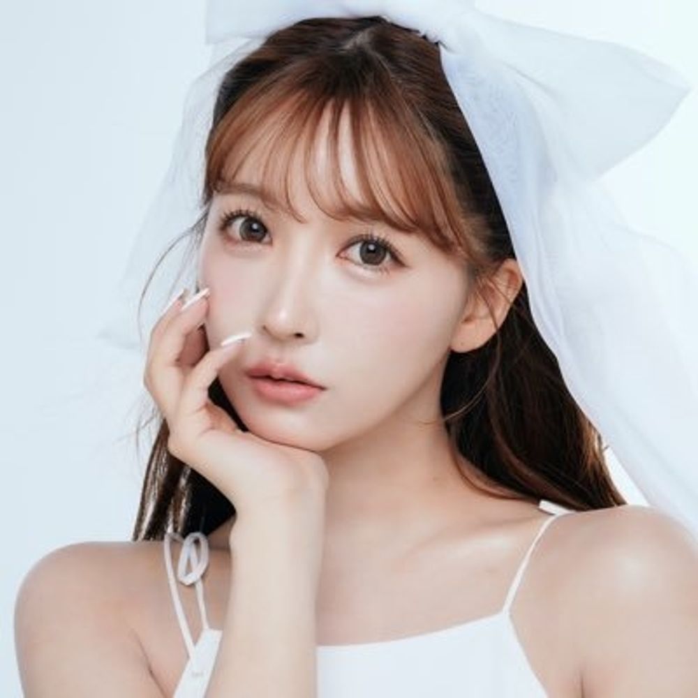 三上悠亜