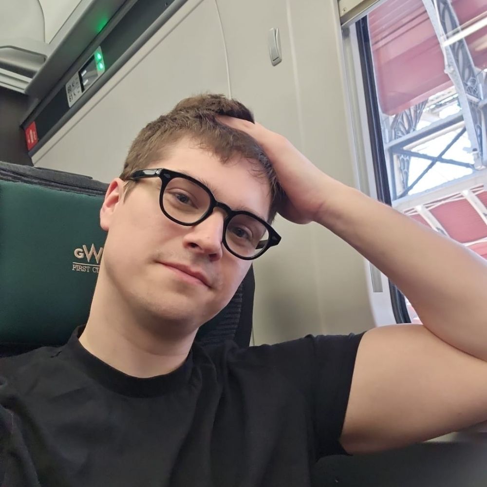 L 32 cis male and H 22 ftm male