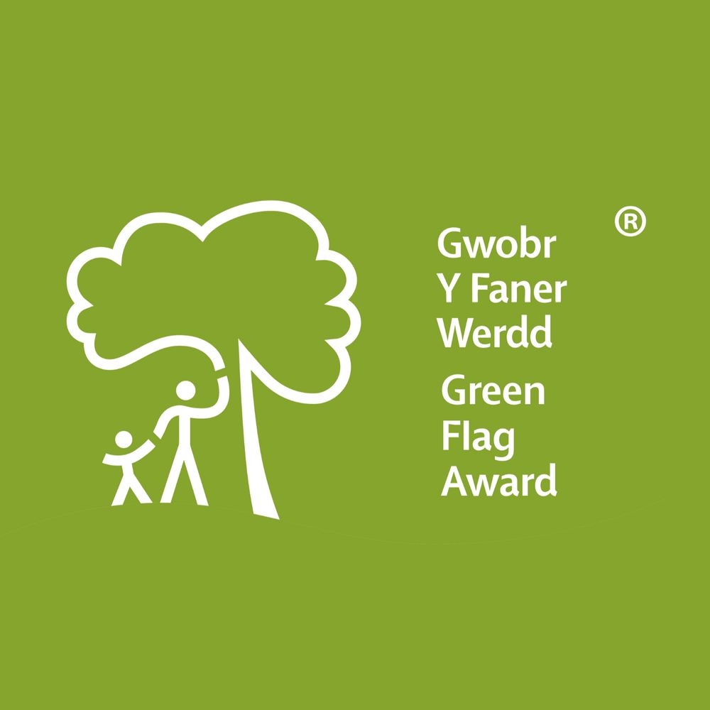 Gwobr y Faner Werdd i Barciau | Green Flag for Parks - Wales