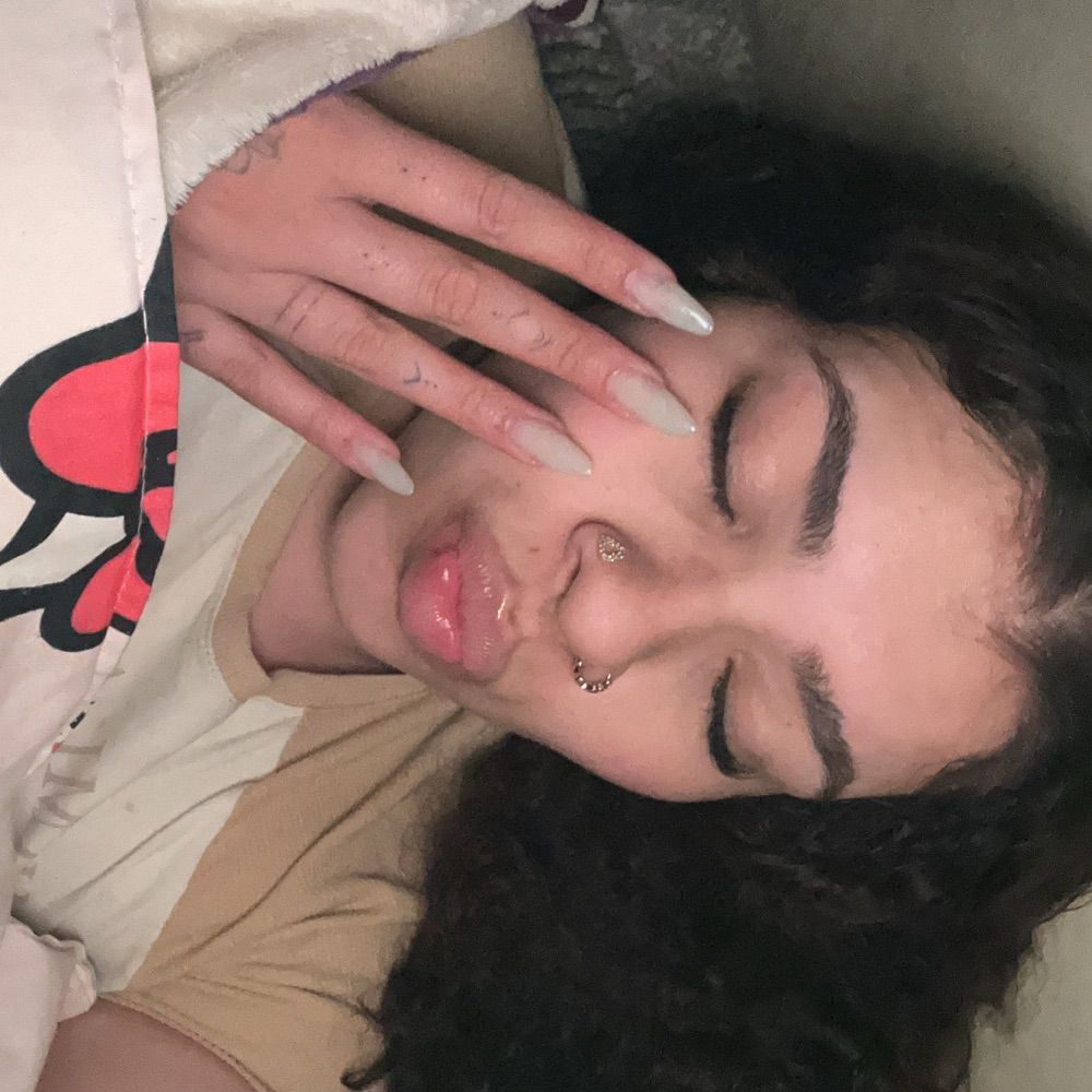 M💋