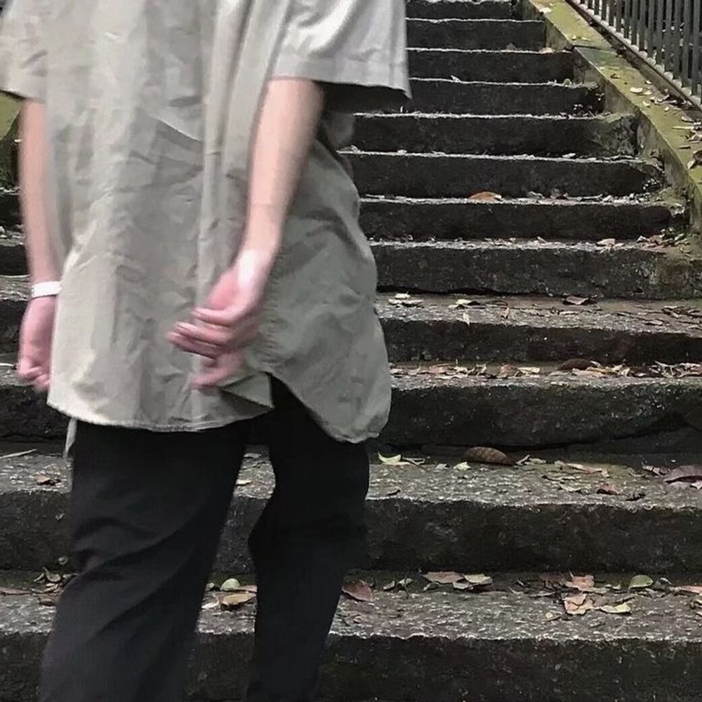 ,