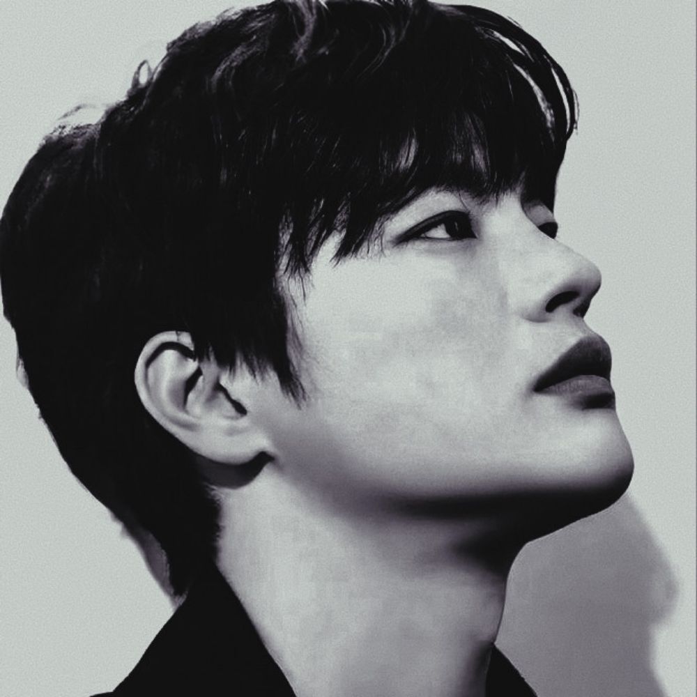 LEO.