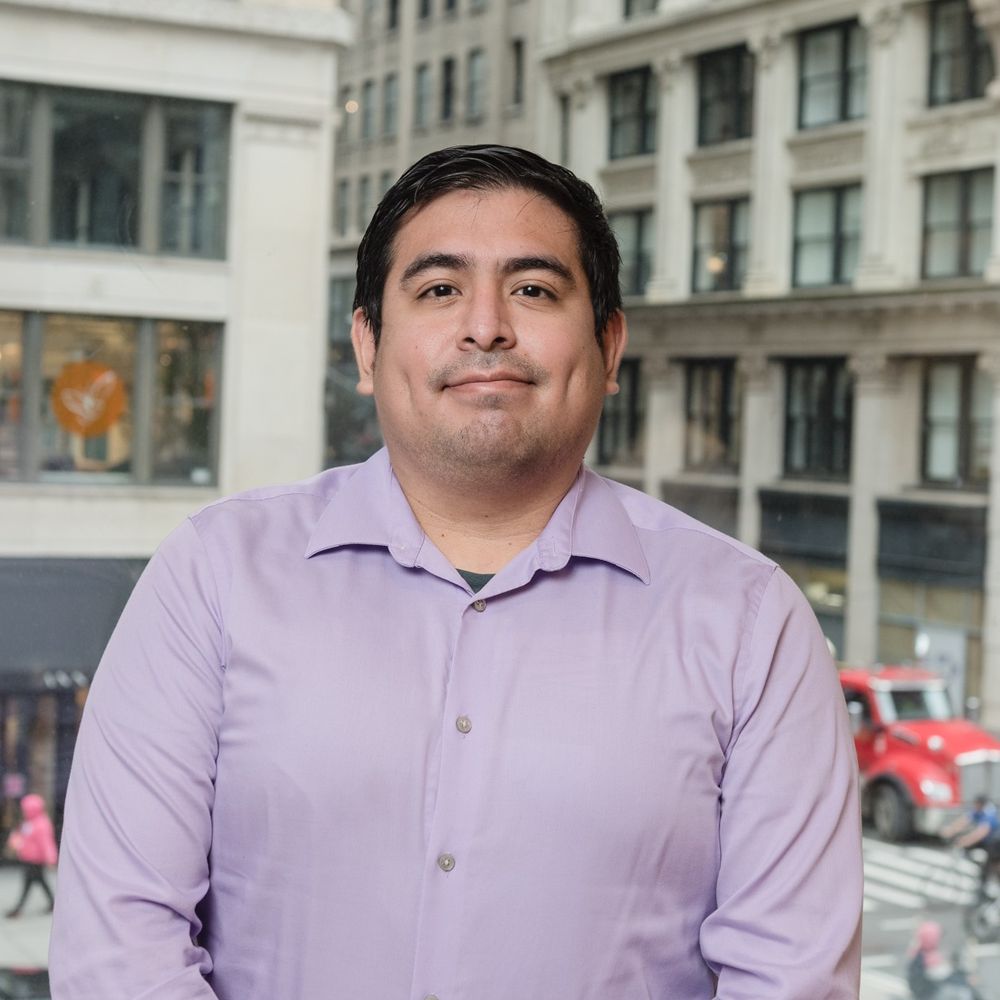 Dr. Robert W. Fernandez