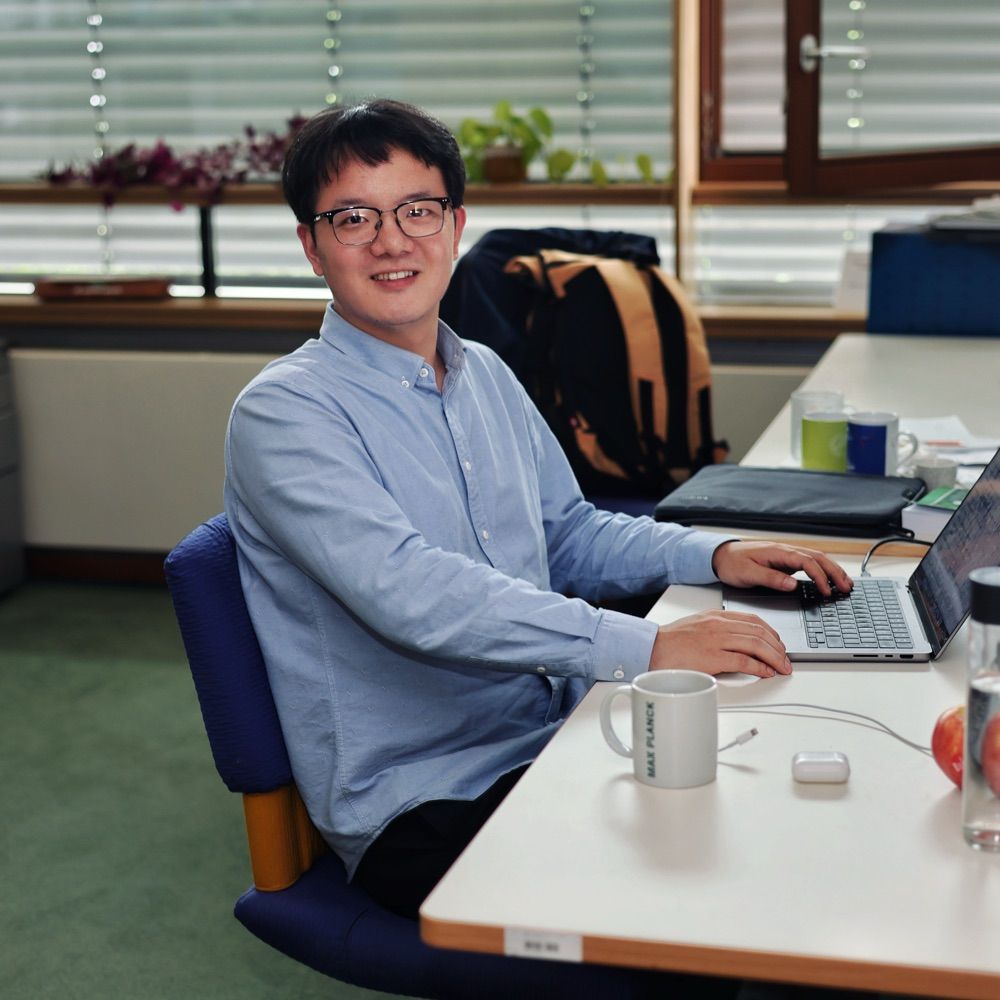 Shiheng Zhao