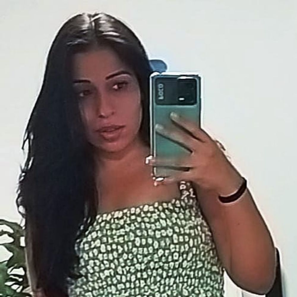 Natália Capucho (autora Di Ângelo)
