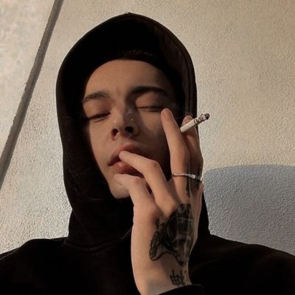 𝐓𝐎𝐔𝐘𝐀 𝐓. 燈矢