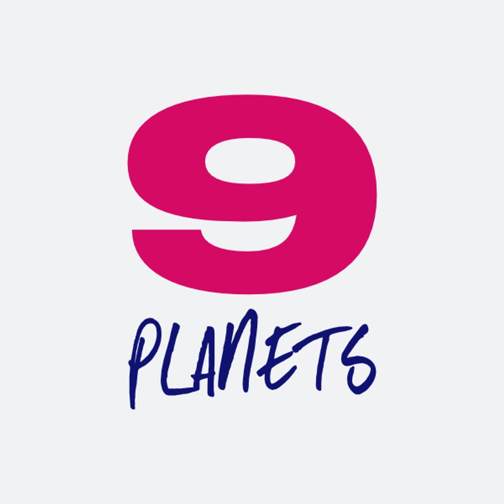 9 Planets Hosting
