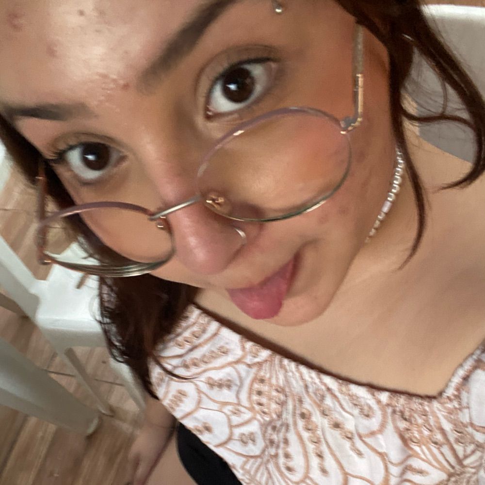 ᝰ🐝