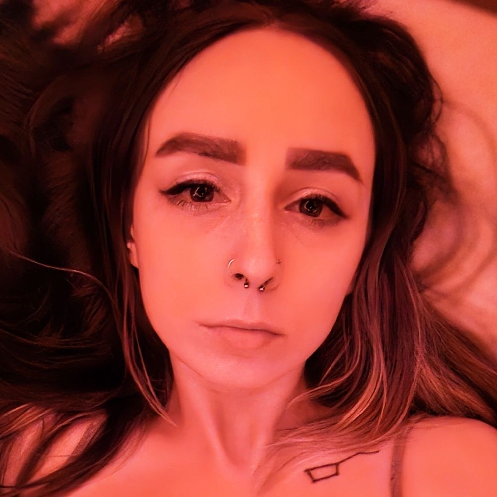 nikki👽🍉