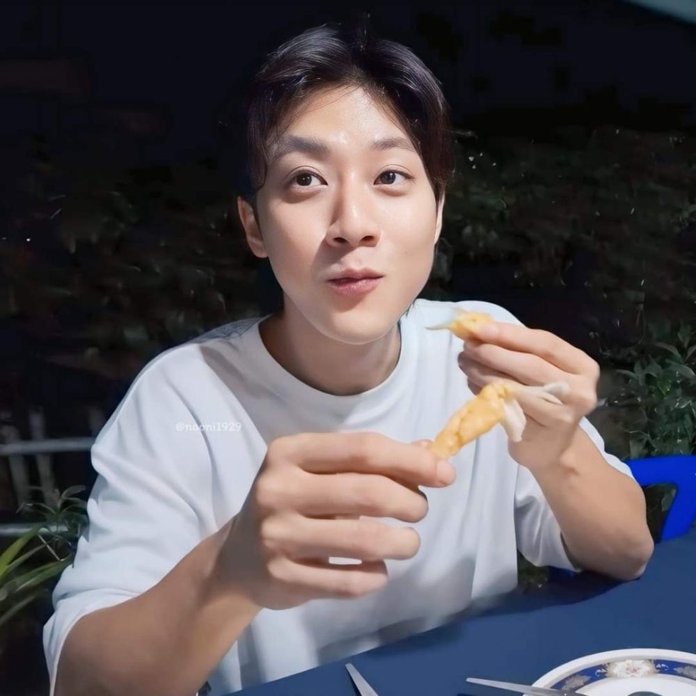 หนุ่มหนิมนุ่มนิ่มหนุ่มหนุมนิ่มนิ่มแบบนี้