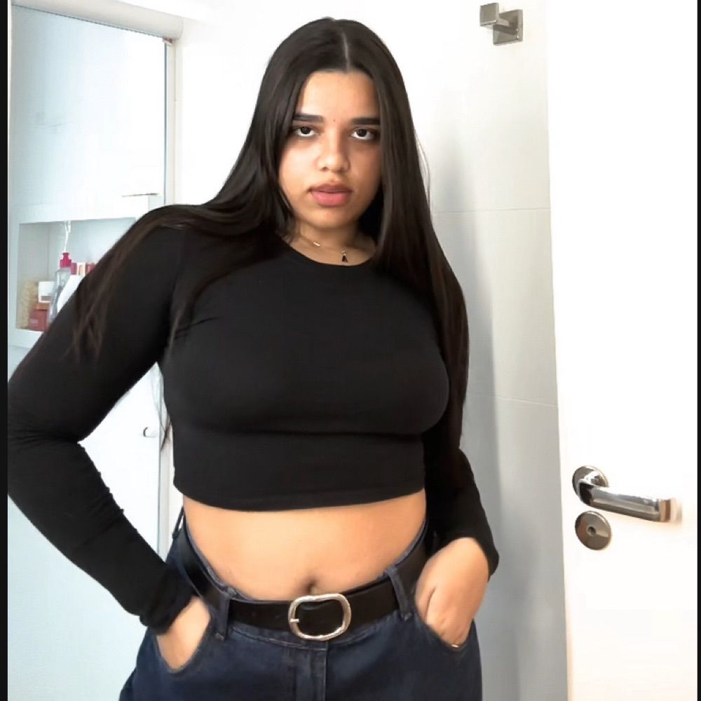 Ana Victoria 