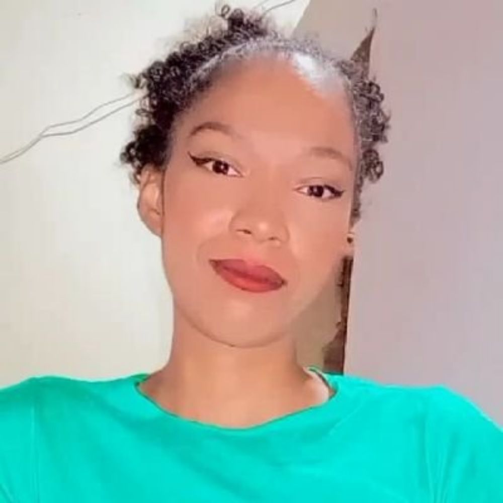 Nessa_Almeiidaa