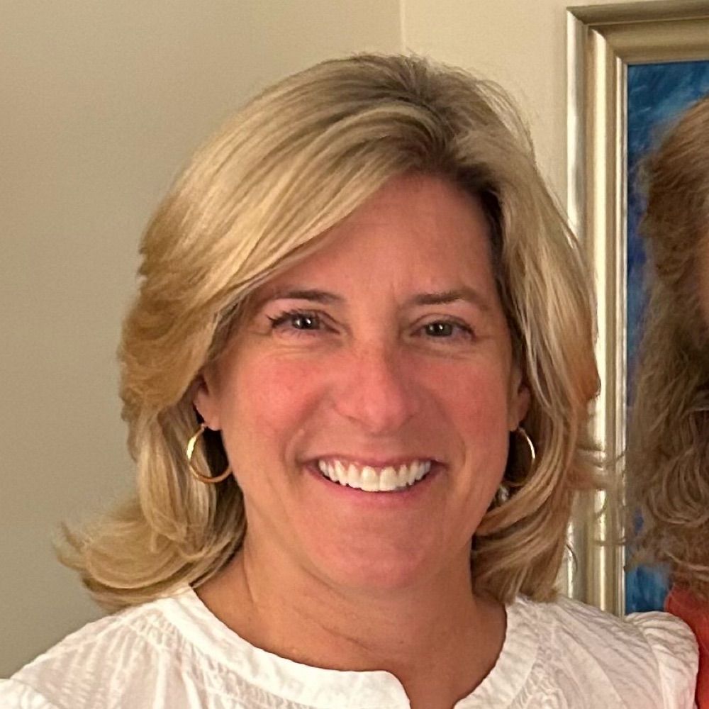 Stephanie Dhue