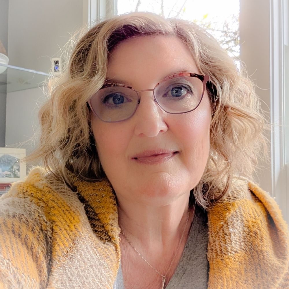 Suzanne Alexander
