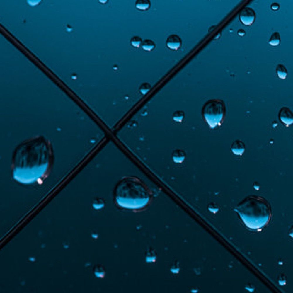 教会雨。